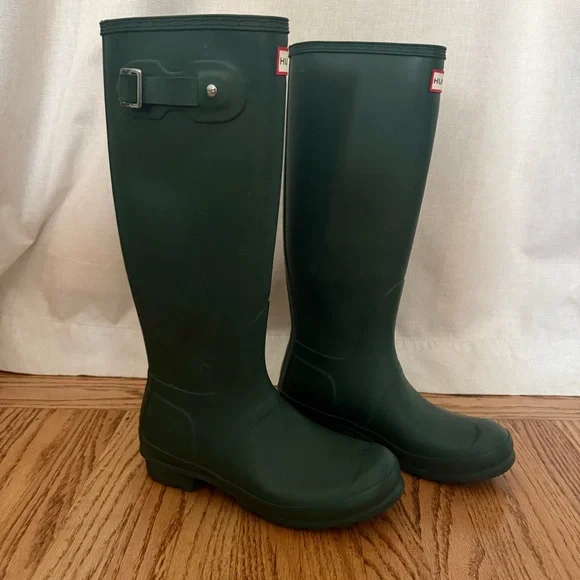 SOLD Hunter Original Tall Rain Boots – - Picture 6 of 13